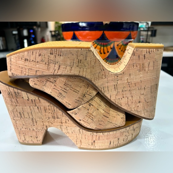 Veronica Beard Tan Cork Mules with Square Toe and Minimalist Design , Size 9.5 - Picture 6 of 8